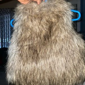 Old Navy Fur Vest for toddler size 12-18 months